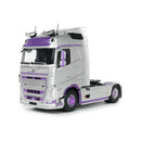 Solido 1:24 2023 Volvo Trucks FH Globetrotter XL Vehicle